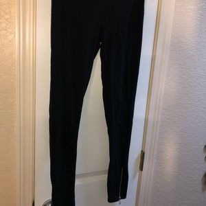 Calvin Klein!! Black Leggings w/ Gold Zippers
